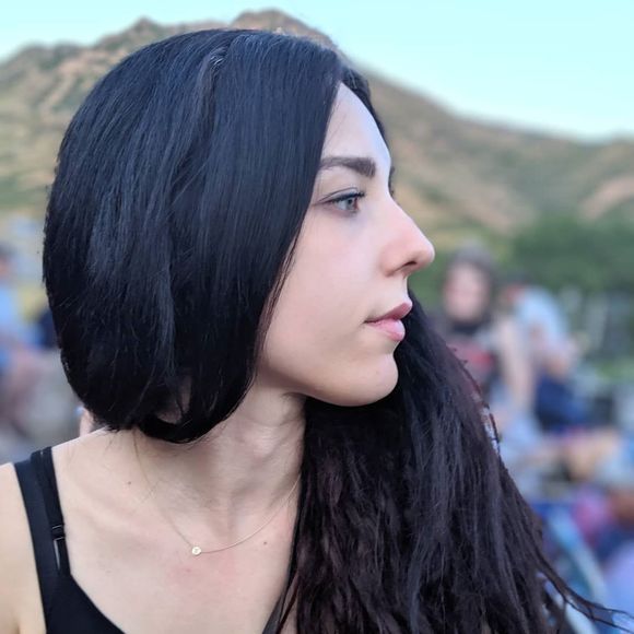 Meet your Posher, Julianne - Picture 1 of 1